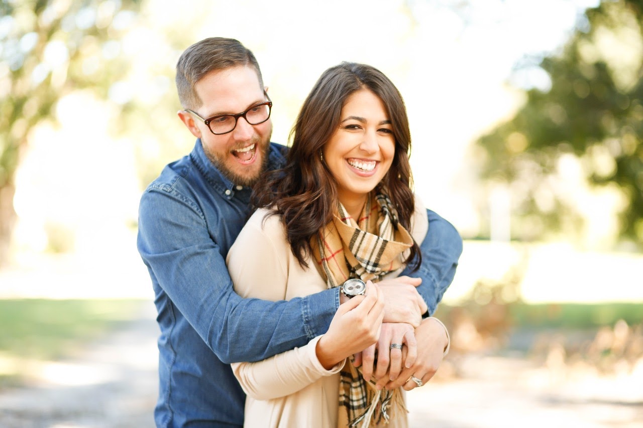 5 Exciting Ways To Announce Your Engagement