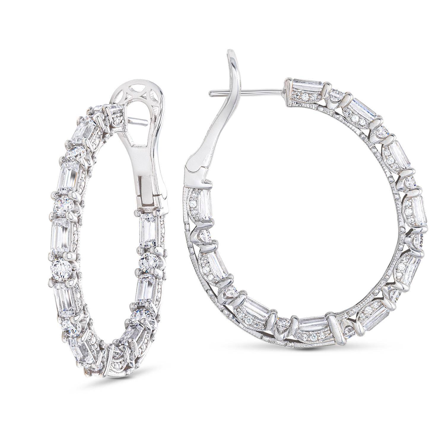 TACORI Classic Crescent RoyalT Earring FE697PLT TACORI Classic Crescent RoyalT Earring FE697PLT